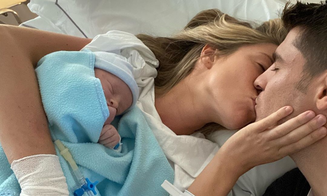 Baby boom! Γεννήθηκε ο τρίτος γιος του Μοράτα (pics)