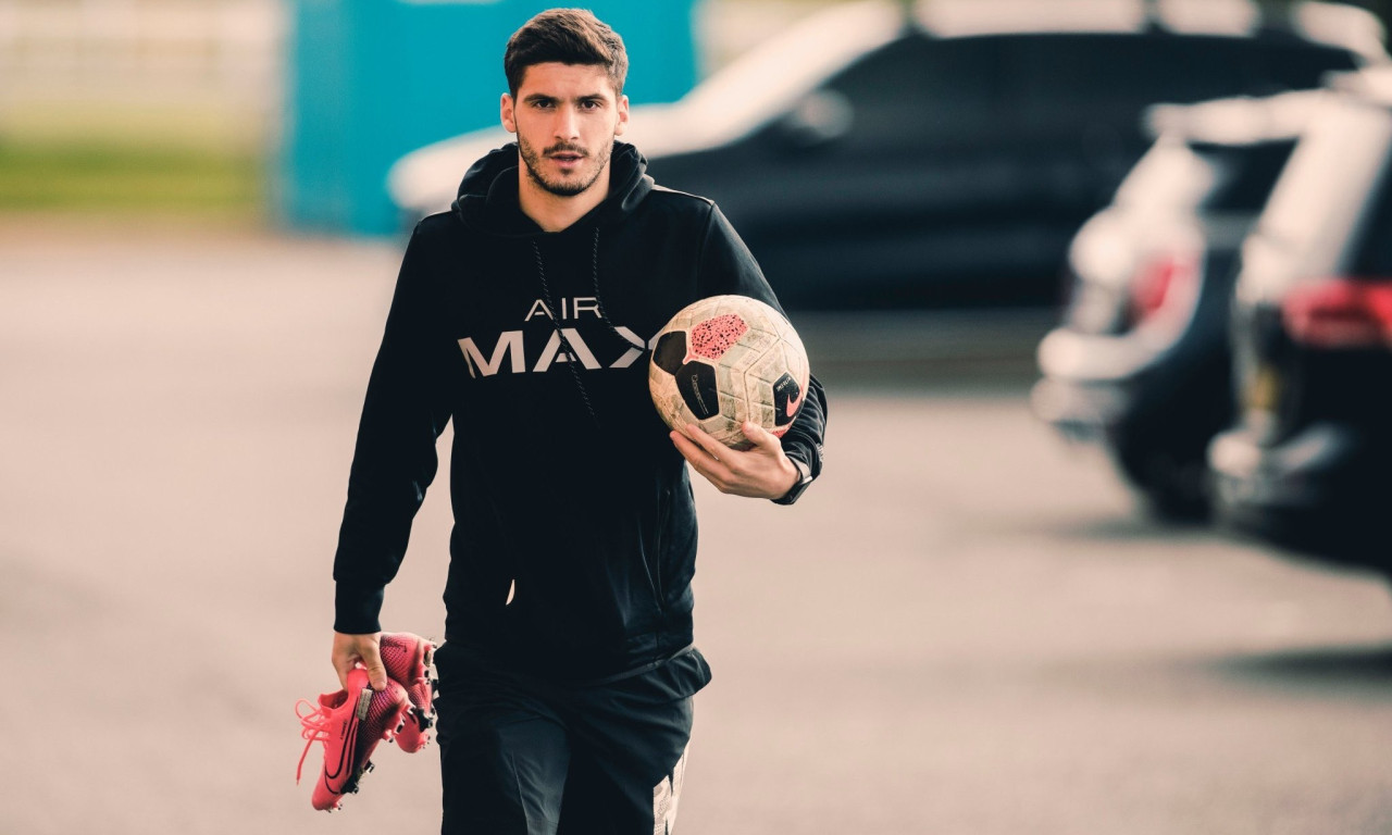 Ολυμπιακός: Δυναμώνει με πορτογαλική... τριπλέτα για τους ομίλους (video)