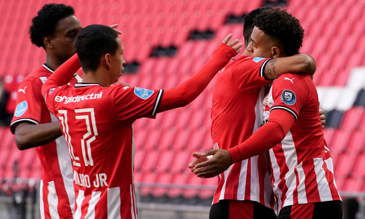 ΠΑΟΚ: Δύσκολη νίκη και κορυφή η Αϊντχόφεν (photos)