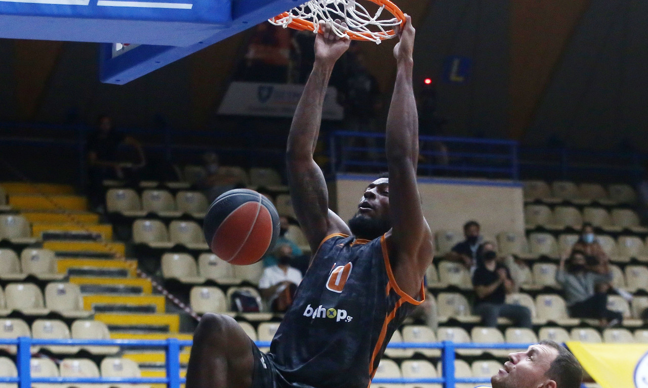 Λαύριο: Συμφώνησε με Φλόιντ, τέλος ο Μπελ!