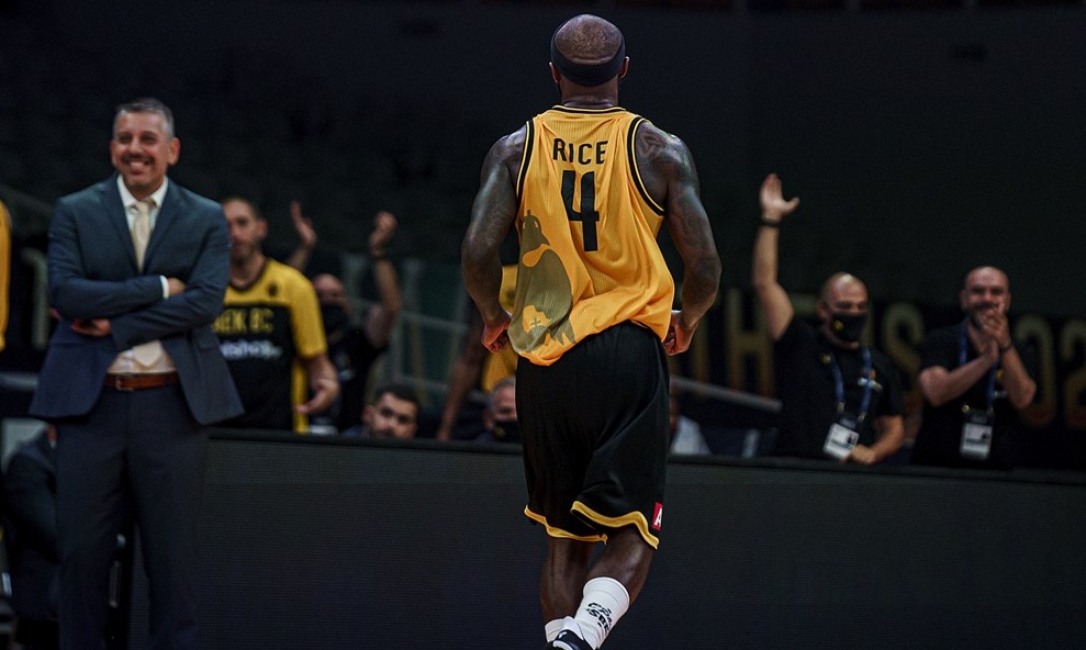 AEK: «Διαζύγιο» με αποχαιρετιστήρια μηνύματα με Ράις (photos)