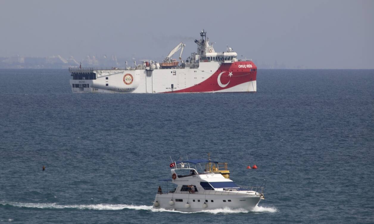 Oruc Reis: «Πόλεμος» νεύρων στην Αν. Μεσόγειο - Κρίσιμες ώρες οι επόμενες