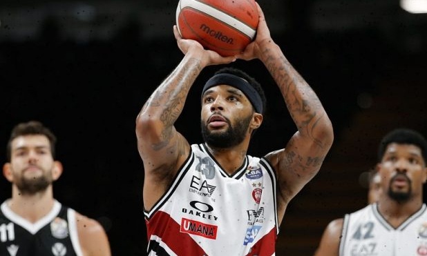 Αρμάνι Μιλάνο: Ο Ντιλέινι μίλησε για δεκαήμερα συμβόλαια!