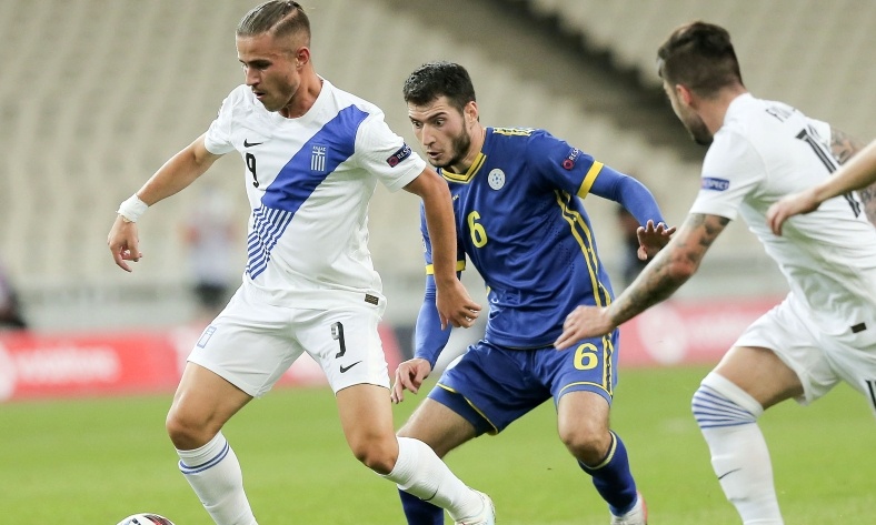 Ο απίστευτος τρόπος που ο Πέλκας έφυγε μετά το Ελλάδα-Κόσοβο (photos)