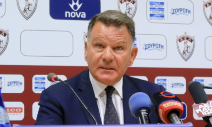 Κούγιας: «Πόσο προσβεβλημένος να νιώθει ο Φορτούνης, που είναι αλλαγή Μάνταλου και Μπακασέτα;»