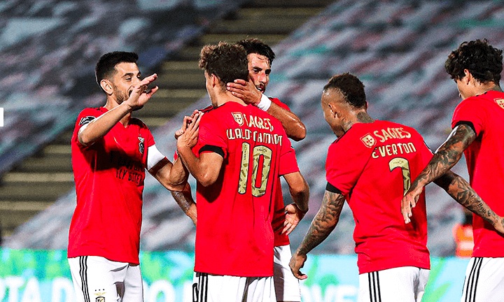 Ξέφυγε η Μπενφίκα