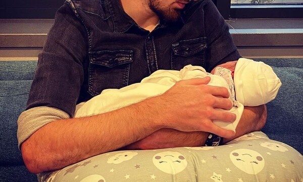 Μόλις απέκτησαν την τρίτη κορούλα τους και δεν το πήρε κανείς χαμπάρι (pics)