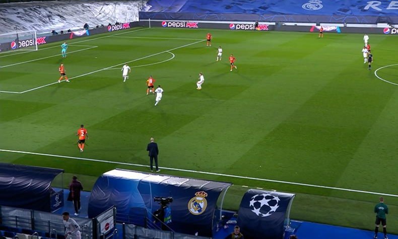 Ρεάλ-Σαχτάρ: «Ζωντανή» με τον Βινίσιους να σκοράρει σε 11 δευτερόλεπτα (videos)