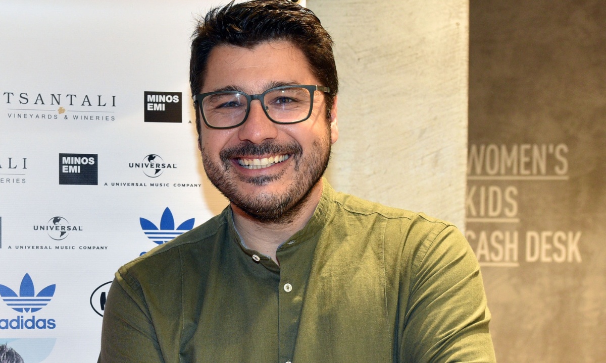 Ο Λάμπρος Κωνσταντάρας στο gossip-tv: «Πρόσεχα πάρα πολύ! Δεν ξέρω πού κόλλησα κορονοϊό»