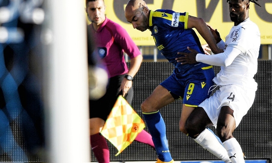 Super League: Μπαράλες, ο σπεσιαλίστας από την... άσπρη βούλα