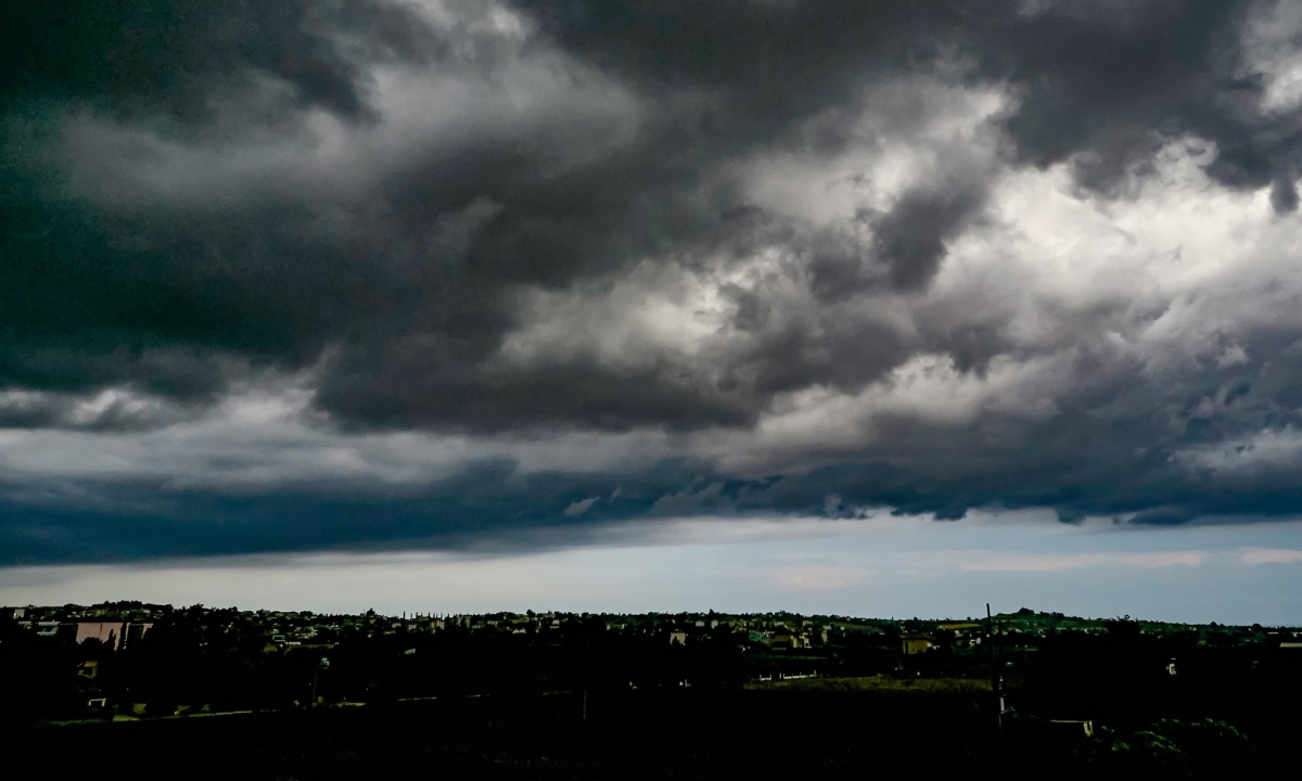 Έκτακτο δελτίο επικίνδυνων καιρικών φαινομένων: Ισχυρές βροχές και καταιγίδες - Πού θα χτυπήσουν