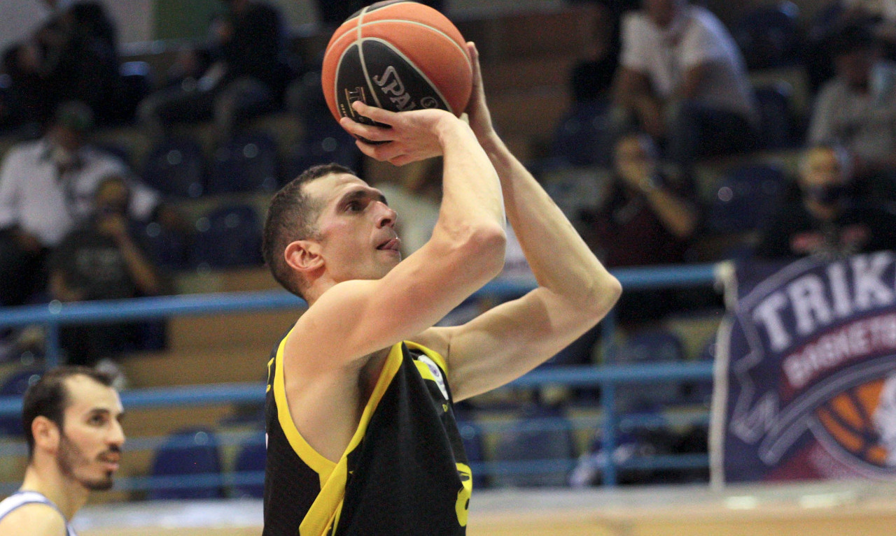 Άρης: Πρόβλημα στο ισχίο ο Μιλόσεβιτς, ατομικό Φλιώνης, Σταμάτης