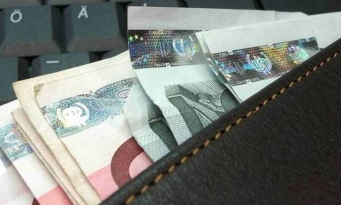 Επίδομα 534 ευρώ: Καταβάλλεται σε 158.364 δικαιούχους - Ποιους αφορά