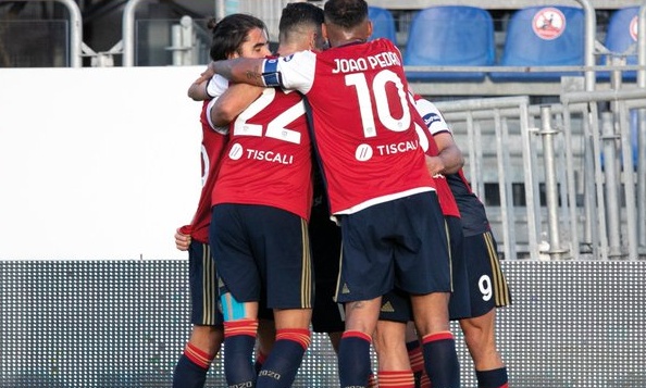 Serie A: «Τρίποντο» με Λυκογιάννη για την Κάλιαρι