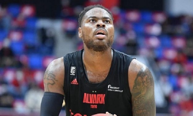 Ντεμπούτο στα ρηχά για Τόμας