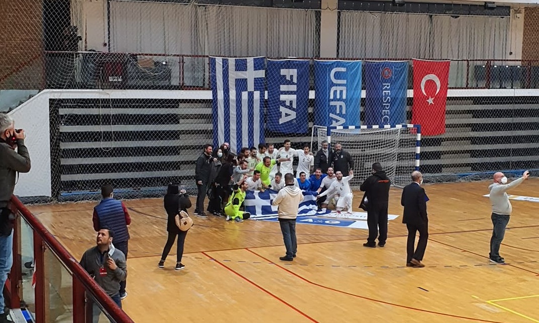 Ελλάδα-Τουρκία 1-1: «Χρυσή» ισοπαλία και πρόκριση για την Εθνική Futsal (photos+video)