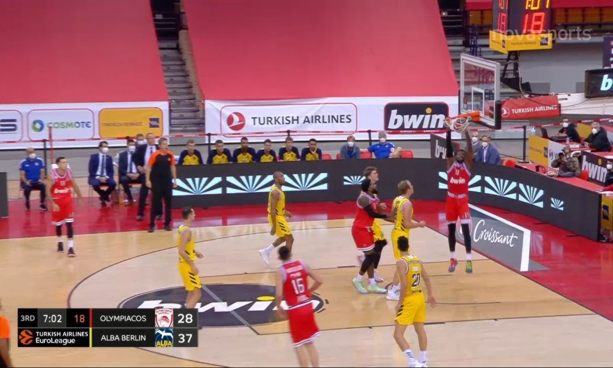 Ολυμπιακός-Άλμπα Βερολίνου: Τα καρφώματα για την ανατροπή (video)