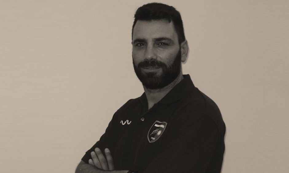 Ραγίζει καρδιές το συγκινητικό αντίο στον 44χρονο Δήμου