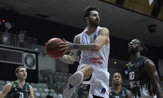 Φενέρμπαχτσε: Παίρνει Άλεξ Πέρεζ