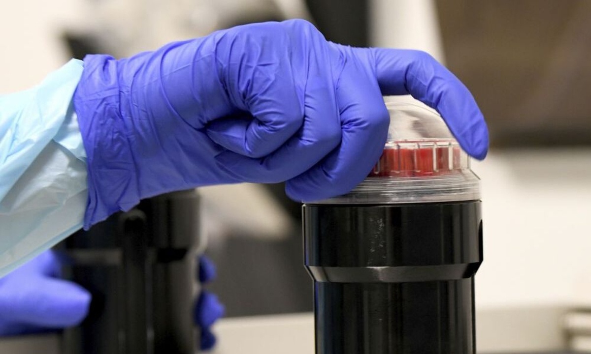 Κορονοϊός: Ελπίδα για την ανθρωπότητα - Στο 95% αποτελεσματικότητα το εμβόλιο της Moderna