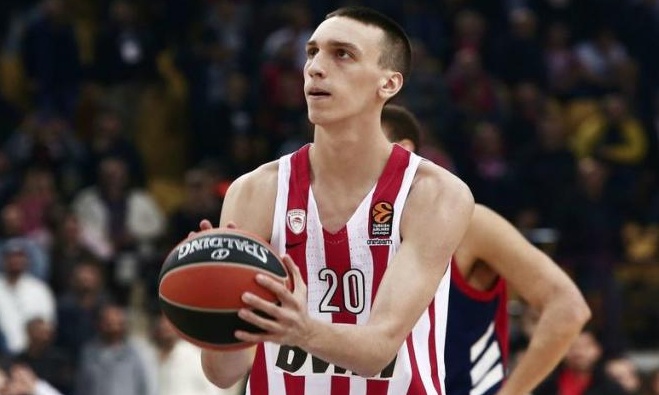 Αποθέωση Μπλατ για Ποκουσέφσκι: «Ταβάνι του ο ουρανός»