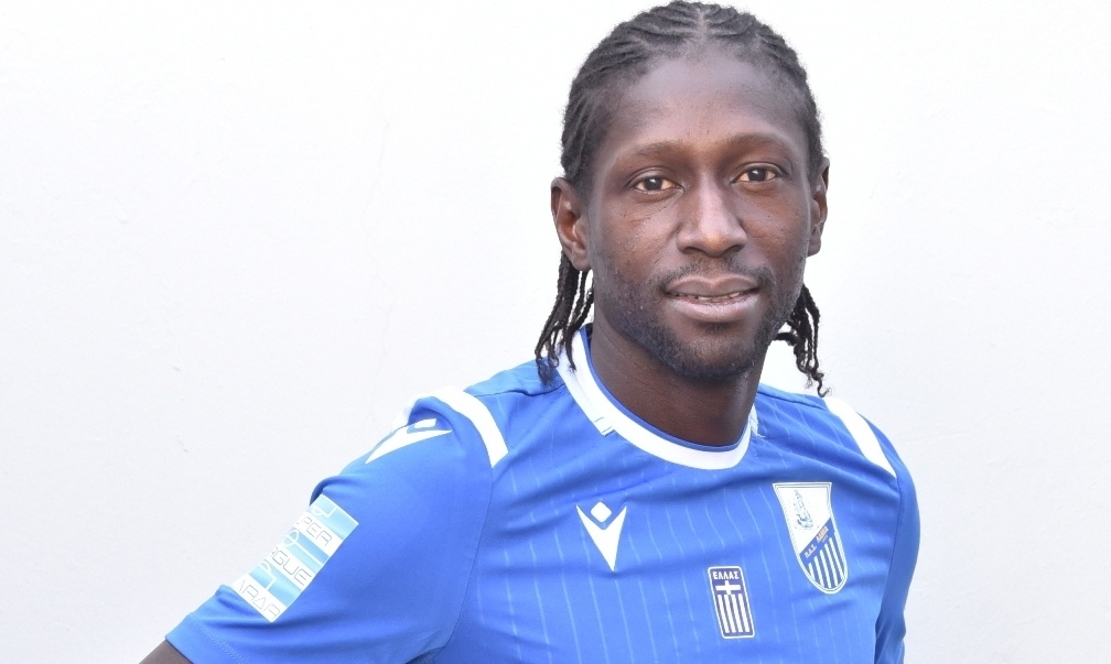 Λαμία: Διαζύγιο με Νιασέ