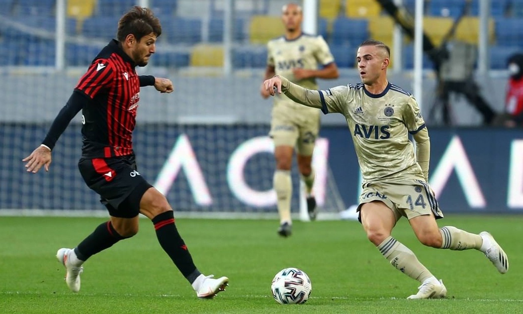 Πεντάρα και κορυφή η Φενέρ με όργια του Πέλκα! (photos)