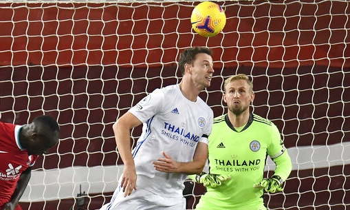 Μυθικό αυτογκόλ στο Λίβερπουλ-Λέστερ: «Κάρφωσε» τον Σμάιχελ ο Έβανς (video+photos)