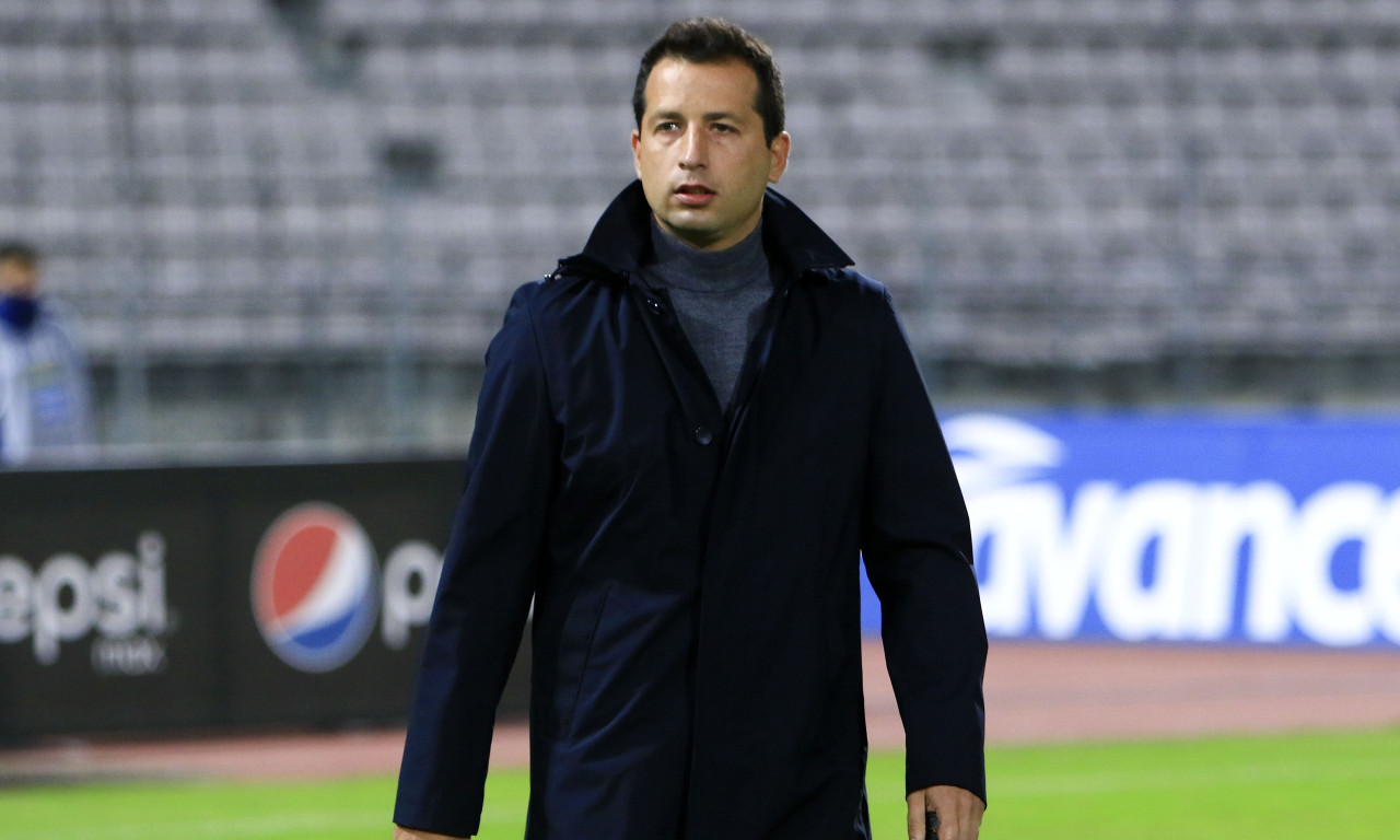 Λόπεθ: «Εύκολα πέναλτι και κόκκινες κάρτες» (video)