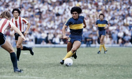 Ντιέγκο Μαραντόνα: Συγκλόνισε η αγαπημένη του Μπόκα Τζούνιορς (photos)