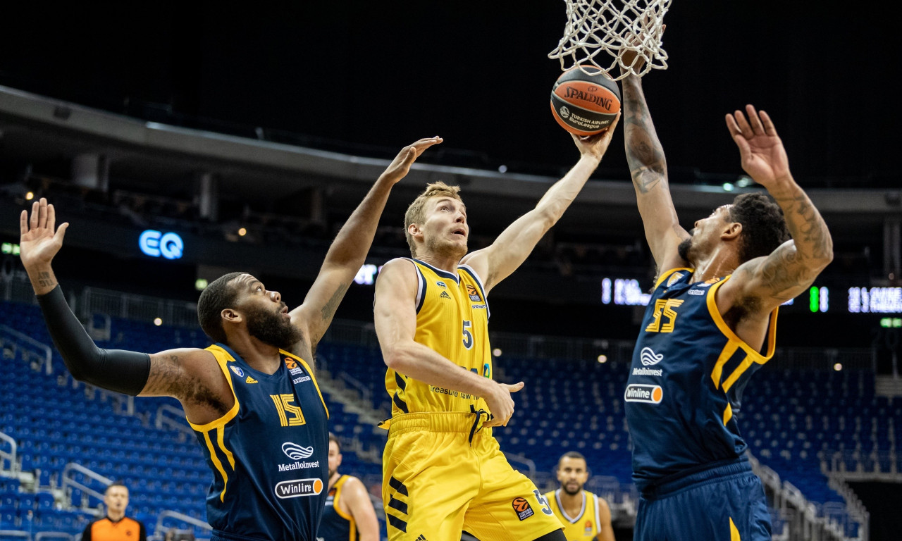 Άλμπα - Χίμκι 100-80: Την χτύπησε στην άμυνα (photos)