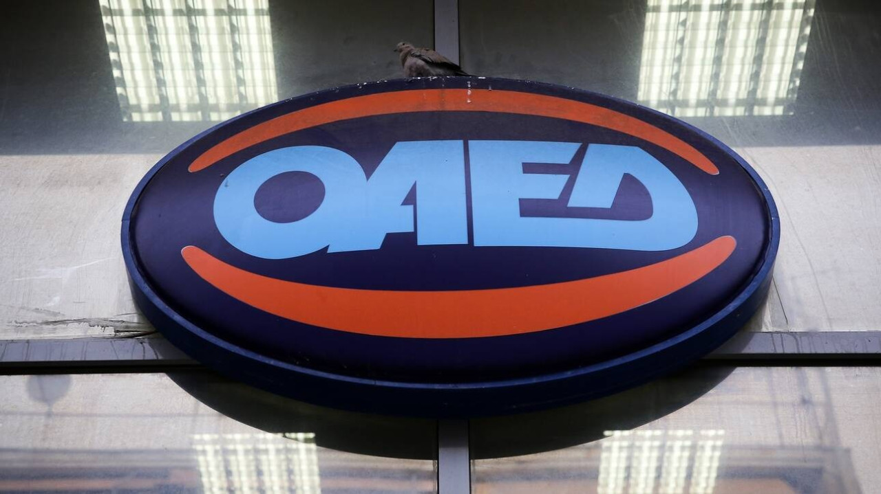 Επίδομα 400 ευρώ: Πότε ανοίγει η πλατφόρμα του ΟΑΕΔ για τις δηλώσεις των μακροχρόνια άνεργων