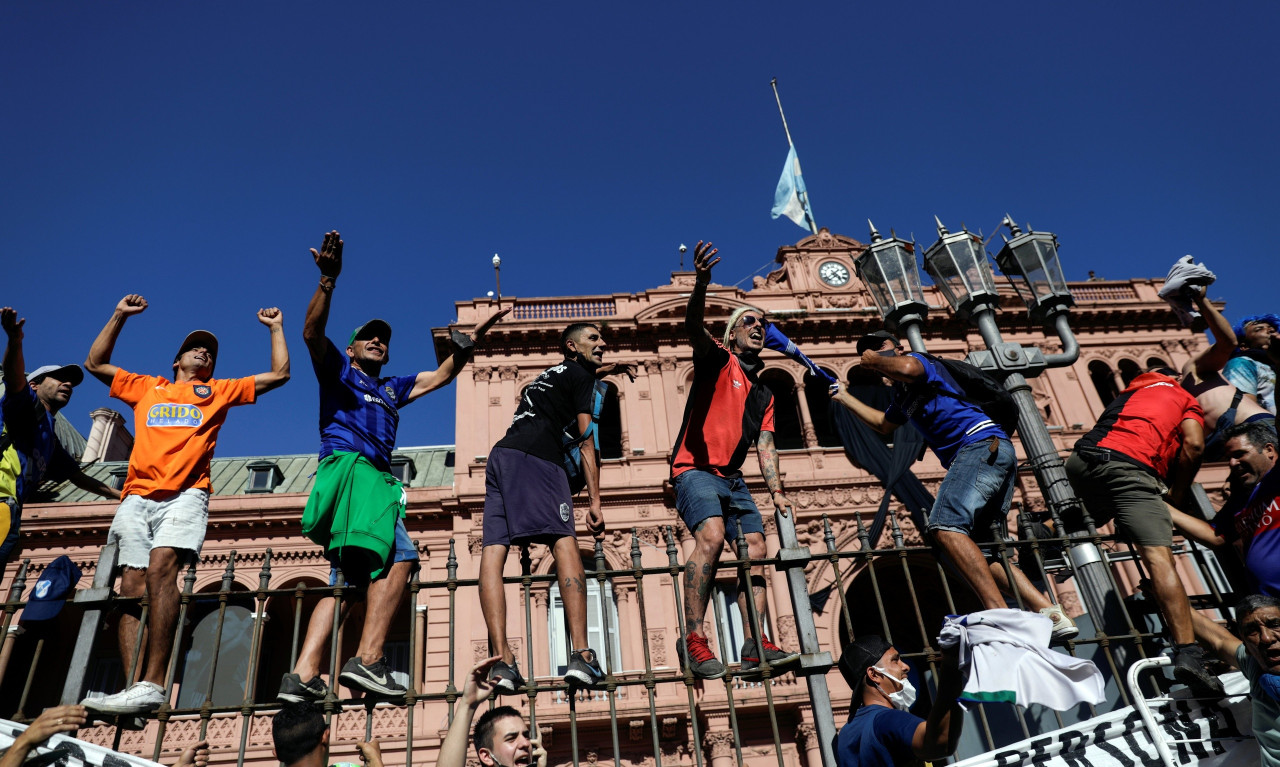 Ντιέγκο Μαραντόνα: Η τελευταία αποθέωση… (Video)