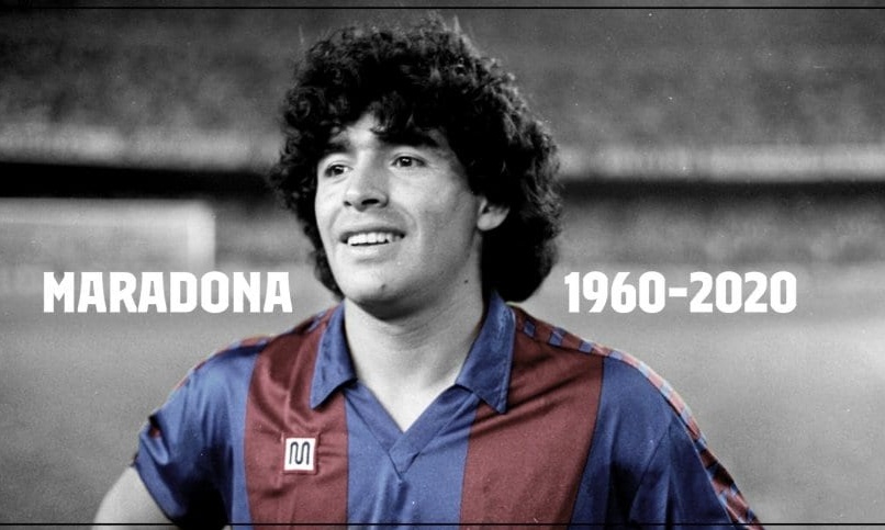 Ντιέγκο Μαραντόνα: Με μαύρα περιβραχιόνια η Μπαρτσελόνα