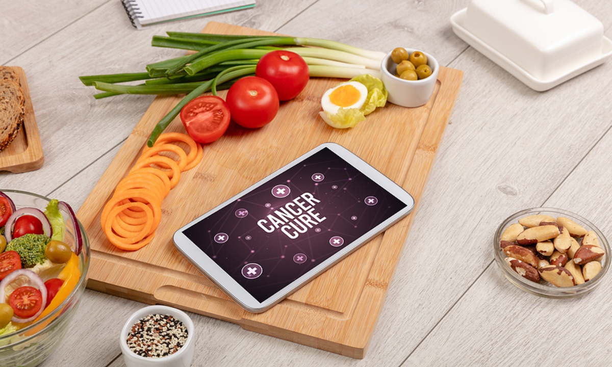 Αντικαρκινική διατροφή: Ποιες τροφές πρέπει να καταναλώνετε τακτικά (εικόνες)