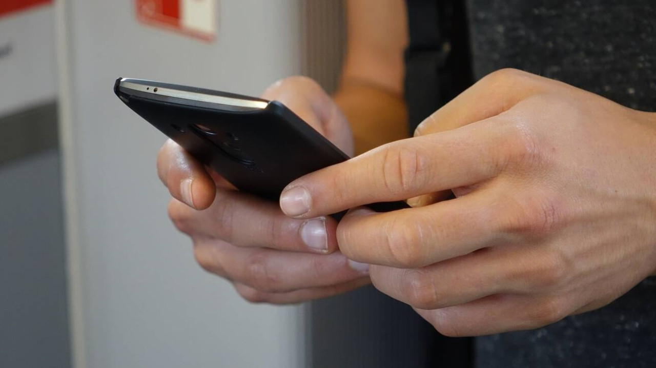 SMS 13033: Οι έξι κωδικοί μετακίνησης - Ποιοι δεν ισχύουν από τις 9 το βράδυ
