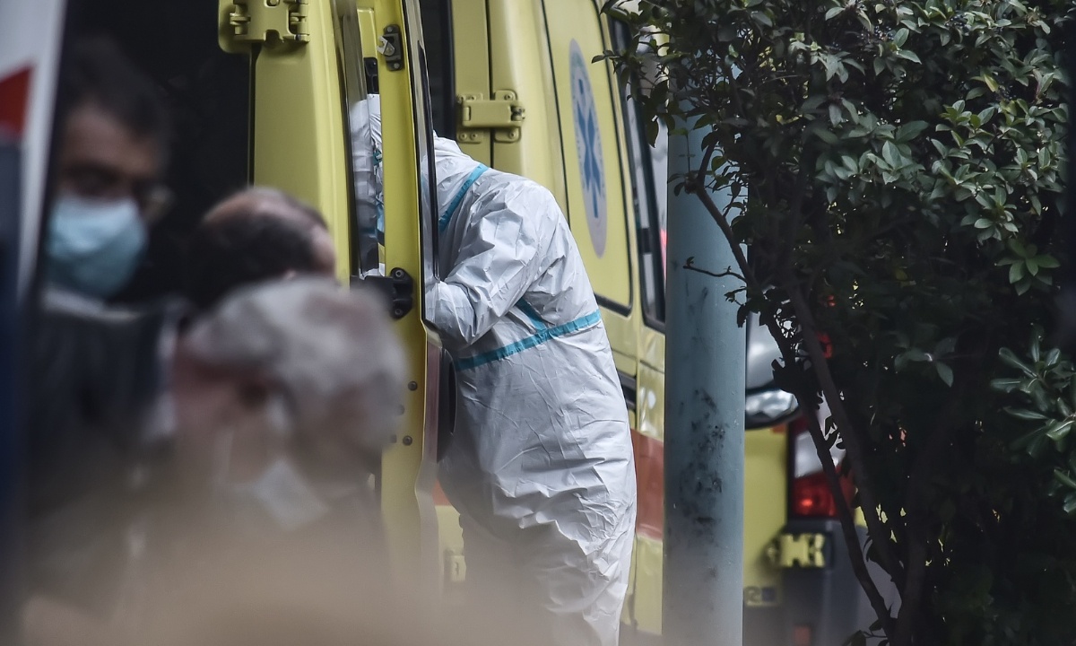 Κρούσματα σήμερα: Πού βρίσκεται ο δείκτης θετικότητας – Τα 6 «κλειδιά» για το lockdown