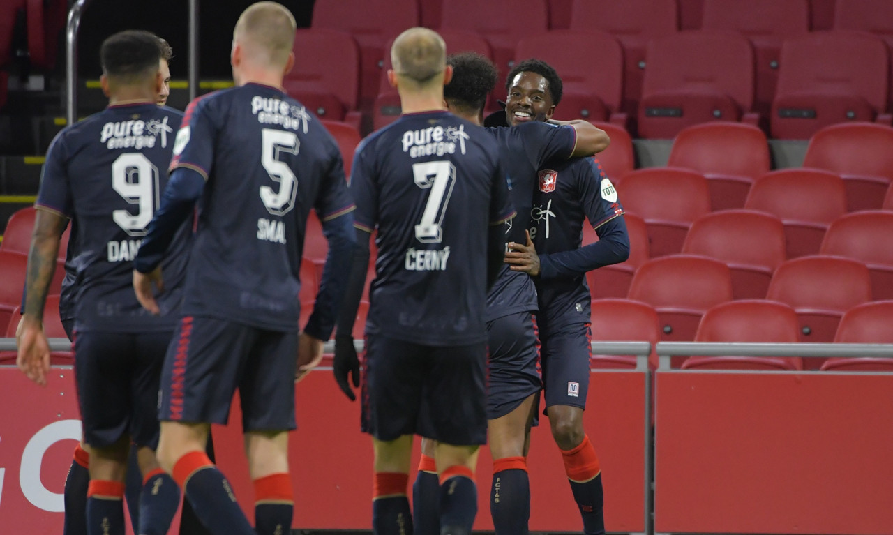 Eredivisie: Ο Άγιαξ σκεφτόταν την Αταλάντα και τον τιμώρησε η Τβέντε! (video)