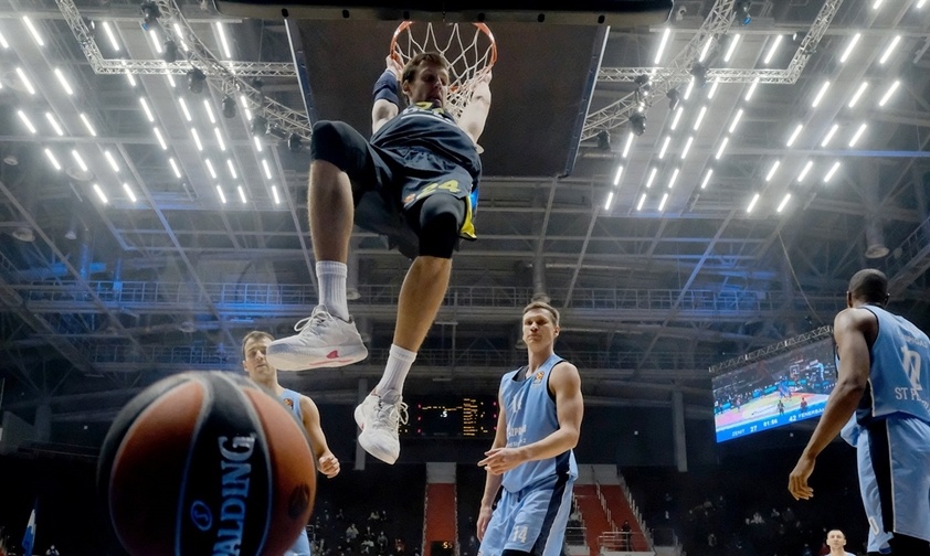 Euroleague: Το Top-10 της αγωνιστικής με απίθανο Βέσελι (video)