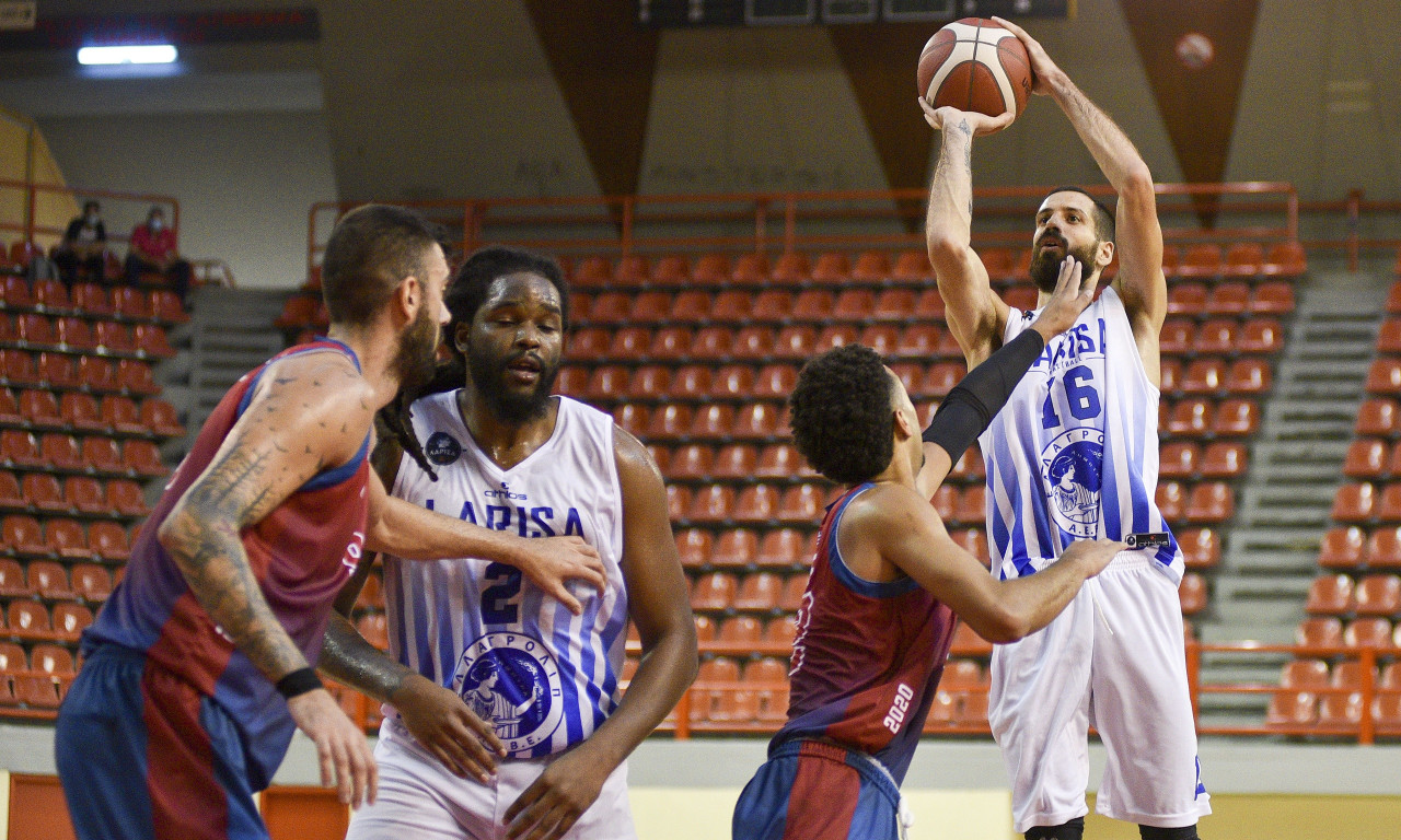 Λάρισα: «Μάχιμος» ο Μούρτος, παίζει με ΠΑΟΚ