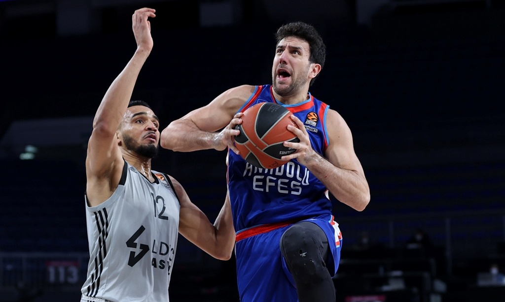 Αναντόλου Εφές-Βιλερμπάν 72-68: Με την ψυχή στο στόμα