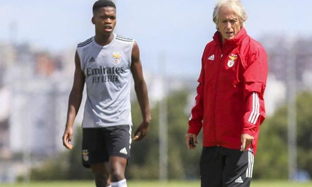 Ζέσους: «Το θέμα ρατσισμού έγινε… μόδα»!