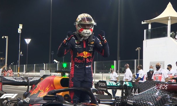 F1: «Χόρεψε» στο Αμπου Ντάμπι ο Φερστάπεν