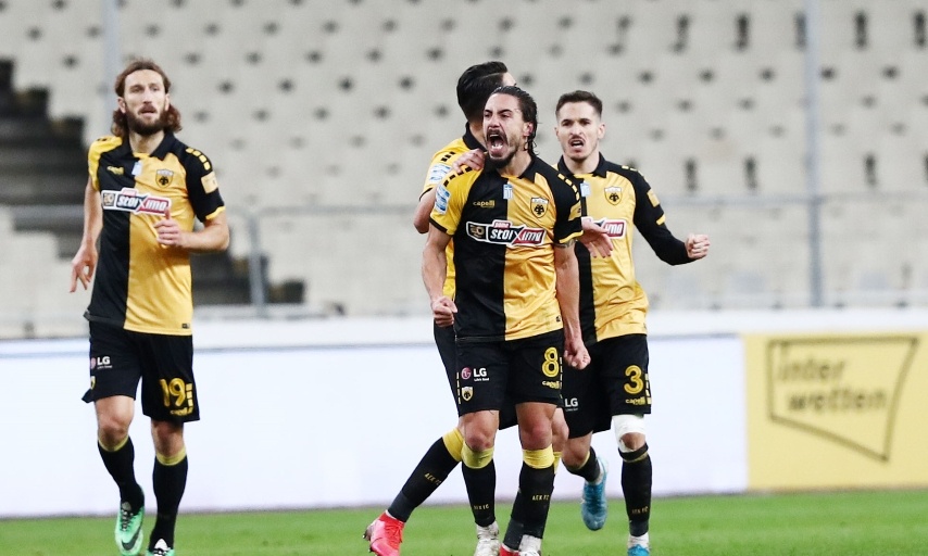 ΑΕΚ-Ολυμπιακός: Τους έπιασε στον ύπνο ο Σιμόες - Το γκολ της ισοφάρισης (video)