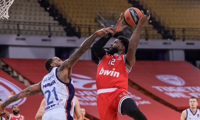 Ολυμπιακός-Βαλένθια: Η παρακάμερα της αναμέτρησης (video)