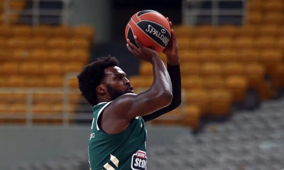 Σέλβιν Μακ: «Ενθουσιασμένος για τη νέα χρονιά στον Παναθηναϊκό»