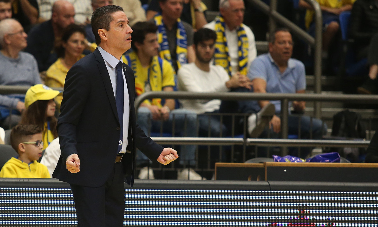 Σφαιρόπουλος: «Καυτός ο Νέντοβιτς»