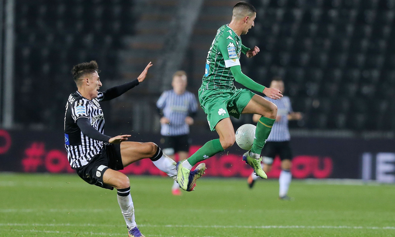 Τα είδε όλα υπέρ του ΠΑΟΚ ο Κλάτενμπεργκ - «Κανένα πέναλτι, κόκκινη ο Αϊτόρ» (video)