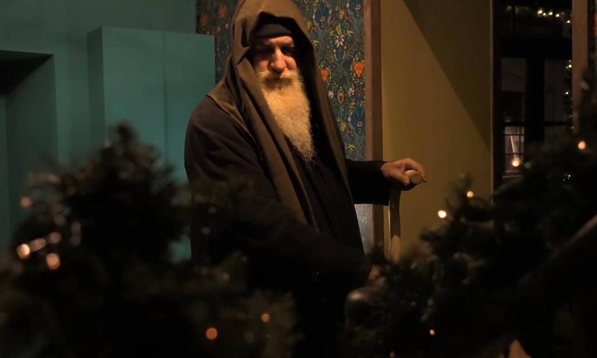 Υπέροχο βίντεο: Αν ο Άη Βασίλης ήταν άστεγος θα τον έβαζες σπίτι σου;