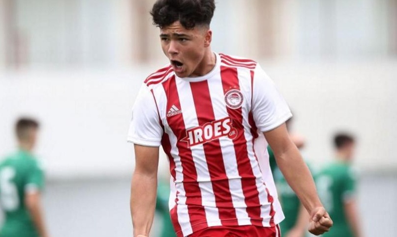 Ολυμπιακός: Επαγγελματίες οι Μοίρας, Σταράκης